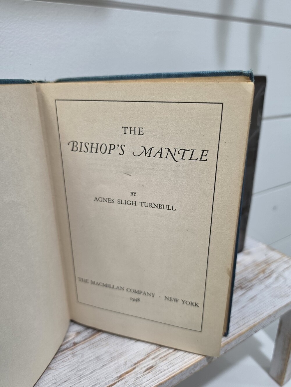 3 Vintage Books - Picture 7 of 11